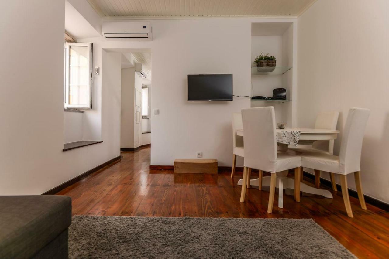 Апартаменты Seaside Family Townhouse - 100M From The Sea! Кашкайш Экстерьер фото